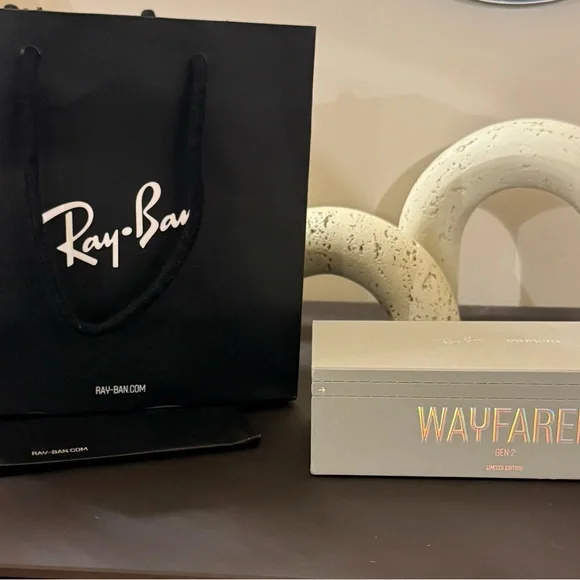 Ray-Ban Meta Wayfarer Gen 2 Limited Edition Transparent Clear/Ruby RW4006 - Picture 5 of 16